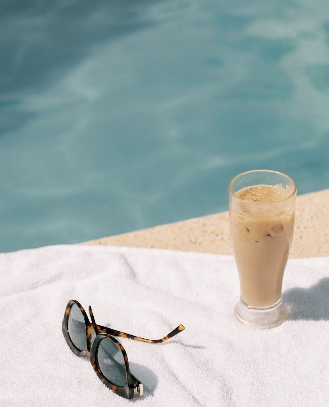 Ready for the unofficial official start of summer! This is the time to soak in actual summer before holiday gift guide season begins in July. Don't say we didn't warn you! ⁠
⁠
Happy holiday weekend! 🌿⁠
⁠
.⁠
.⁠
.⁠
.⁠
.⁠
.⁠
.⁠
.⁠
#pr #publicrelations 