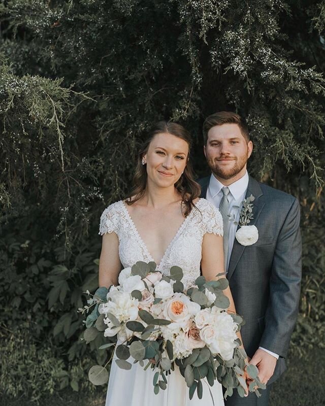 What a beautiful small intimate family ceremony for this couple. Can&rsquo;t wait for October! 
Photographer @ashleehuffweddings
Venue @oldbethanyvenue