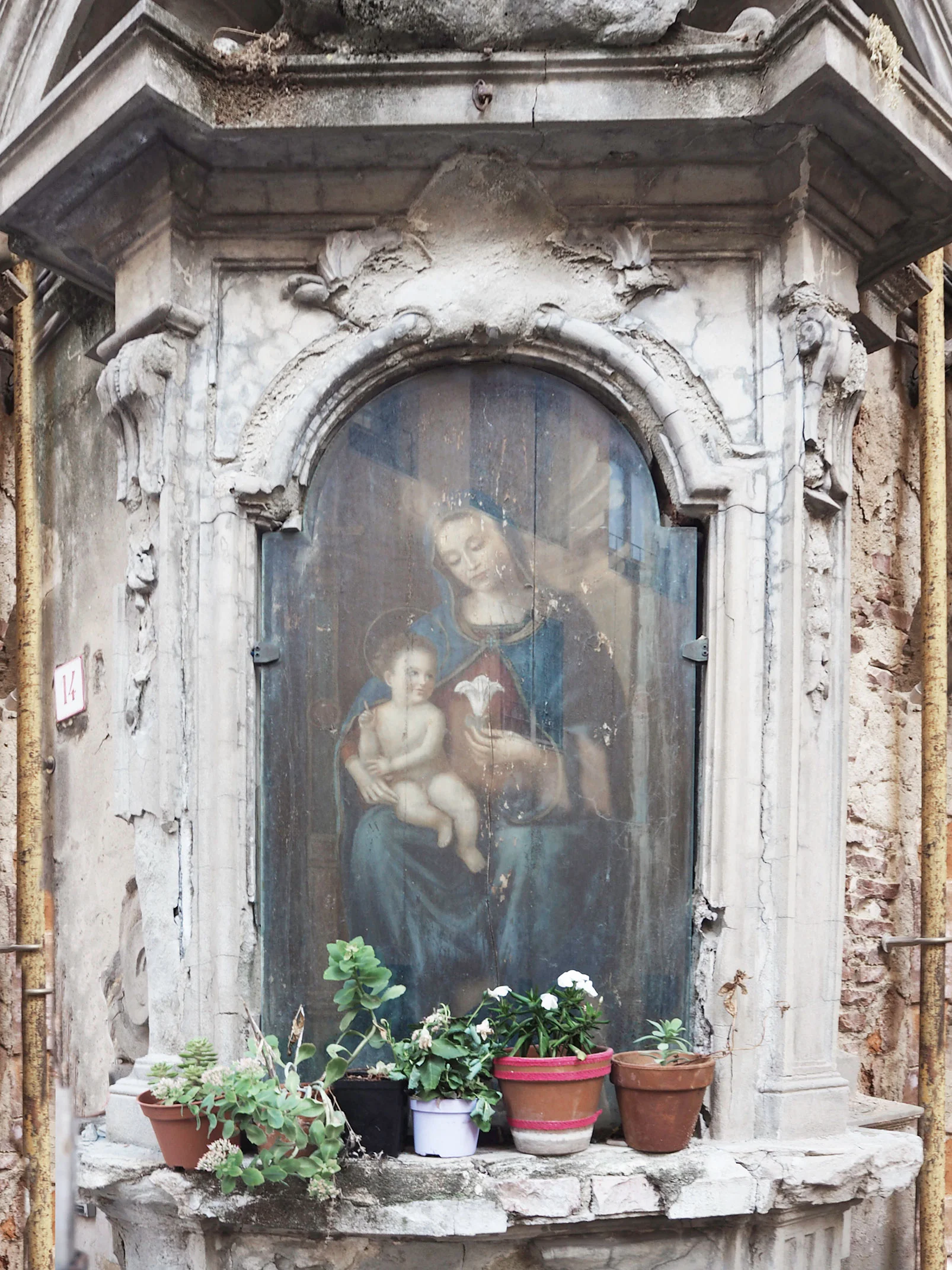 Trowell_Olivia_Tuscany_37.jpg