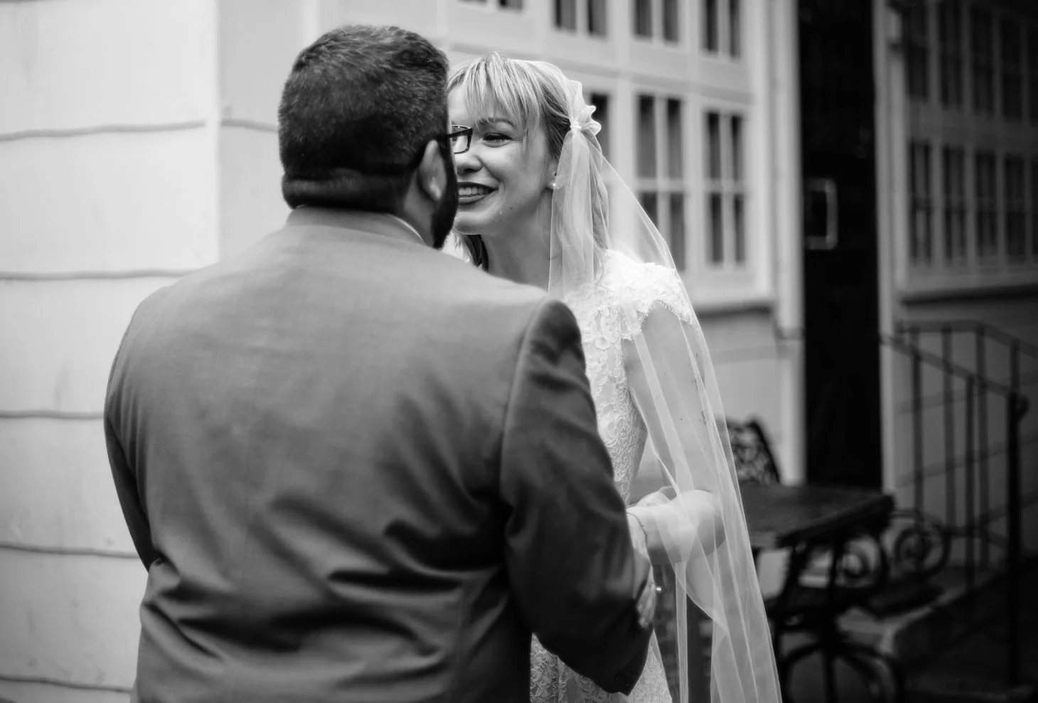 nyc-long-island-wedding-photographer-three-village-inn-smitten-chickens16.jpg