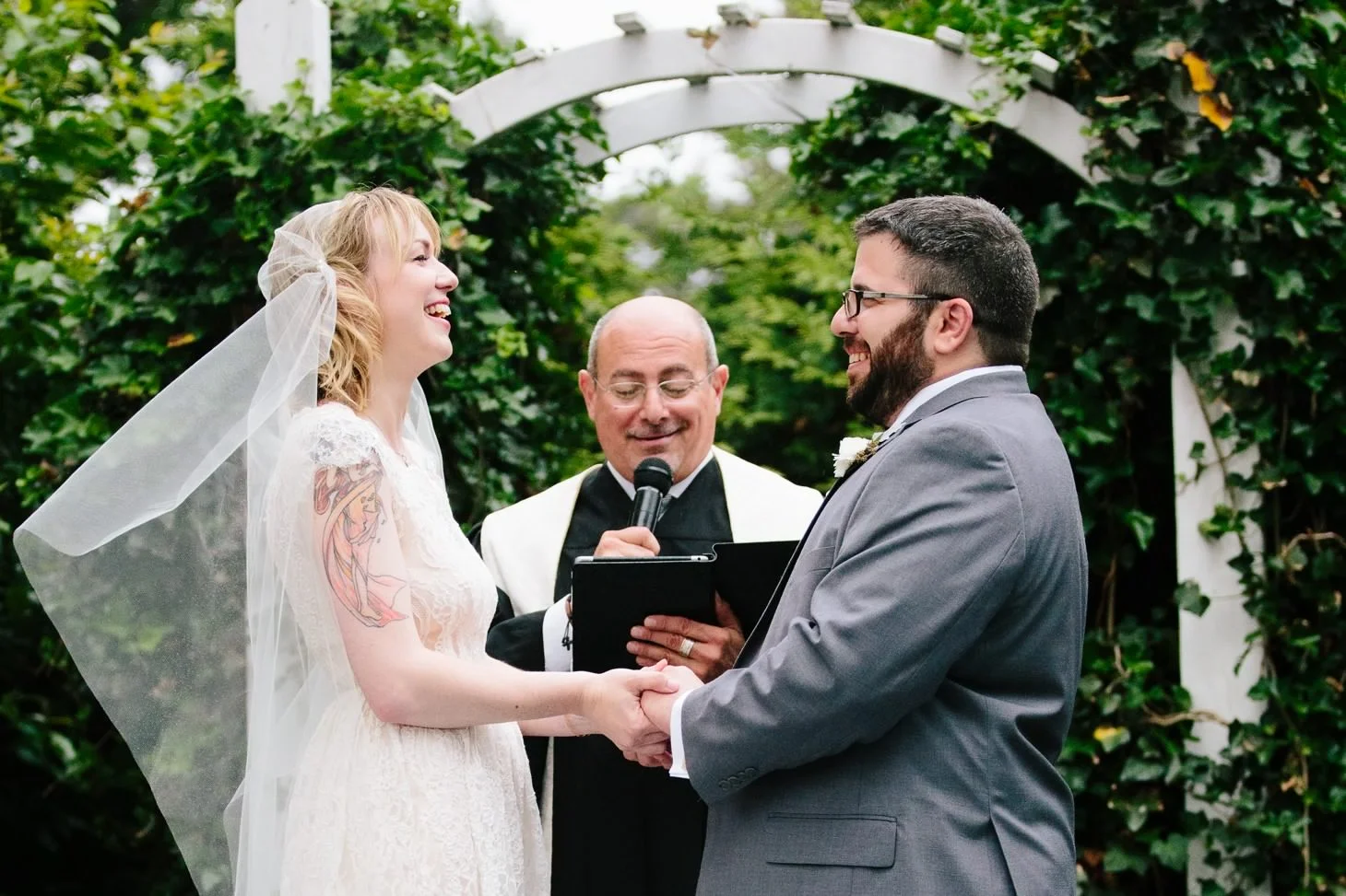 nyc-long-island-wedding-photographer-three-village-inn-smitten-chickens33.jpg
