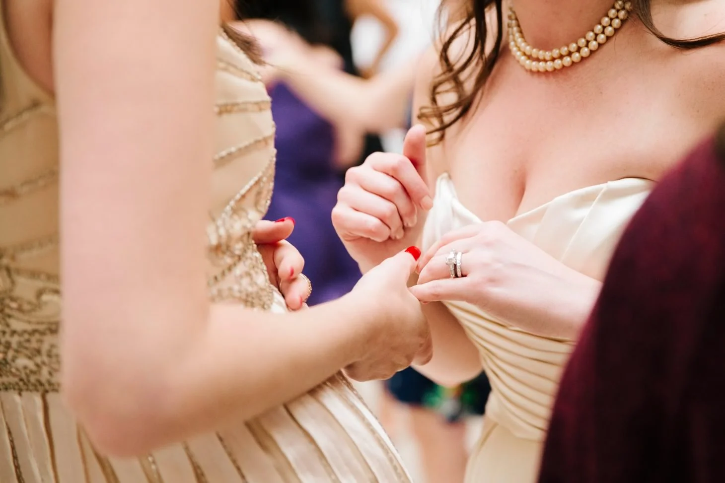089-nyc-wedding-photographer-hoboken-waterfront-wedding-photos-smitten-chickens.jpg