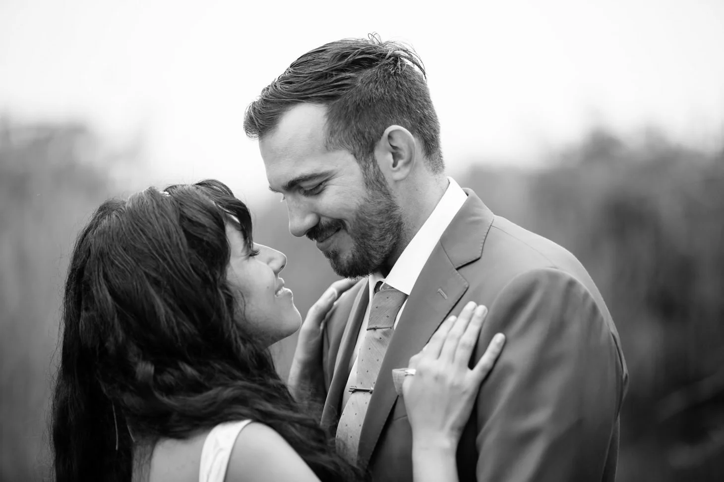 097-2-nyc-wedding-photographer-heckscher-state-park-nj-camp-outdoor-wedding-smitten-chickens.jpg