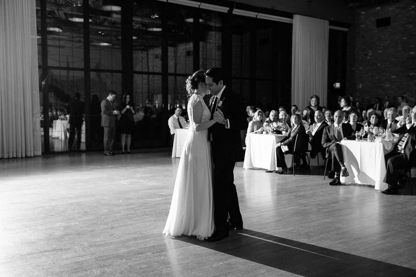 025-nyc-wedding-photographer-beacon-roundhouse-.jpg