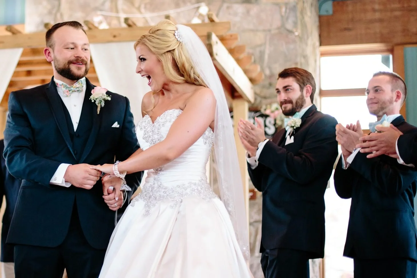 110-nyc-wedding-photographer-smitten-chickens-destination-woodland-resort.jpg