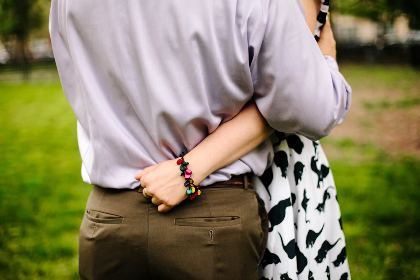 003-nyc-wedding-photographer-smitten-chickens-east-village-engagement-cats.jpg