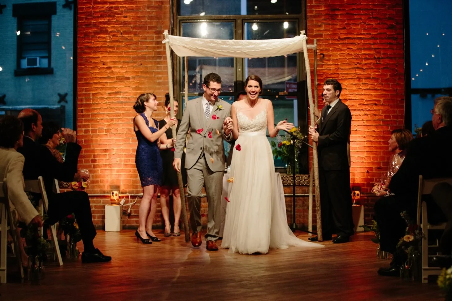 031-nyc-dumbo-loft-brooklyn-wedding-photographer-smitten-chickens-photo-.jpg
