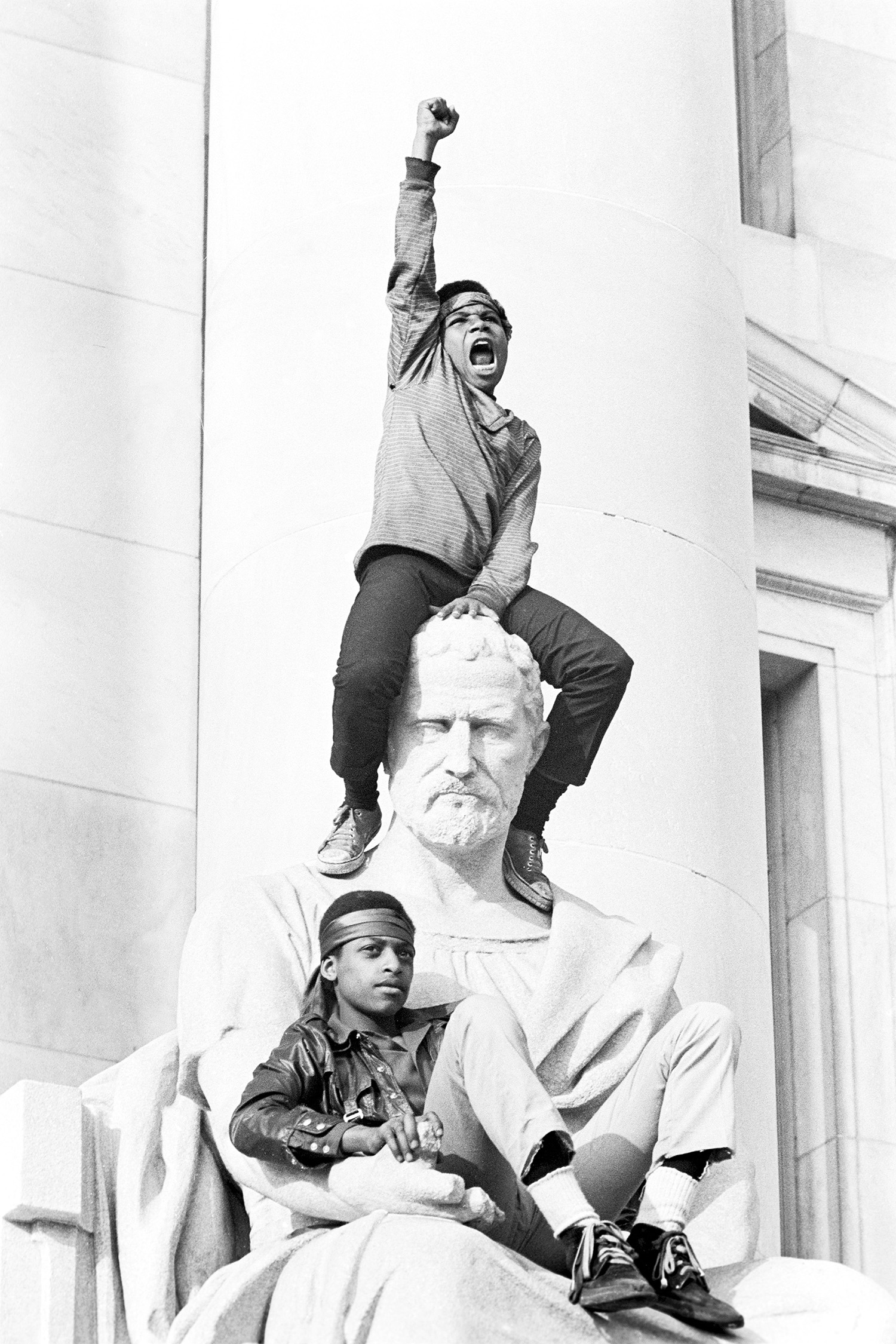 Image Above: A boy salutes the Panthers, New Haven County Courthouse, May 1, 1970. All images: Stephen Shames, Courtesy of Steven Kasher Gallery