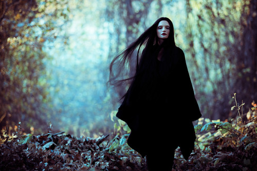 © Zhang Jingna. Motherland Chronicles - The Waiting , 2013