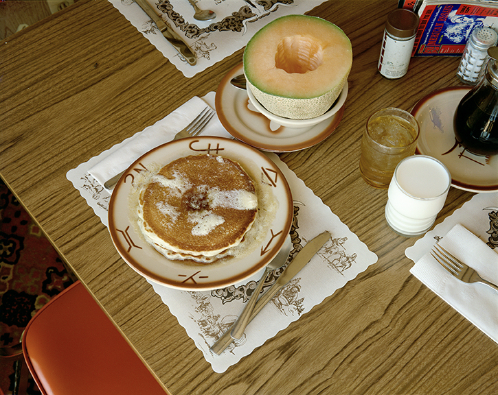 Stephen Shore. Breakfast, Trail’s End Restaurant, Kanab, Utah, August 10, 1973 . 1973. Chromogenic color print, 16 7/8 × 21 1/4″ (42.8 × 54 cm). The Museum of Modern Art, New York. Purchase. © 2017 Stephen Shore