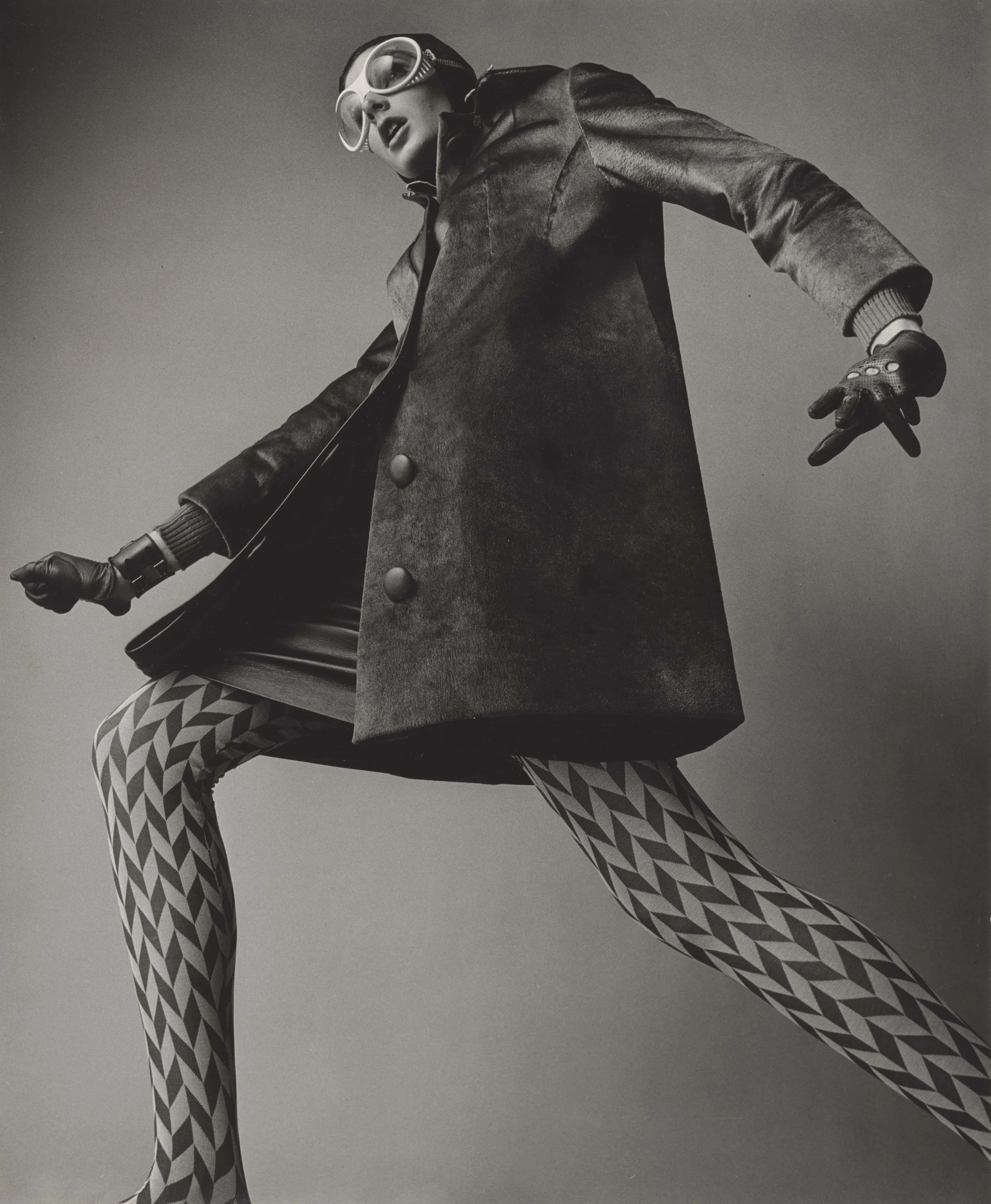 NEAL BARR (American, born 1932), Diana Newman , 1966. Gelatin silver print, 43.2 × 35.3 cm (17 × 13 7⁄8 in.) Los Angeles, J. Paul Getty Museum. Purchased with funds provided by the Photographs Council, 2016.94. © Neal Barr