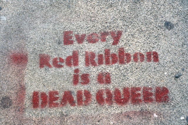 Richard Renaldi, Every Red Ribbon , 1996 Pride Parade NYC. Image courtesy of the Artist and Benrubi Gallery