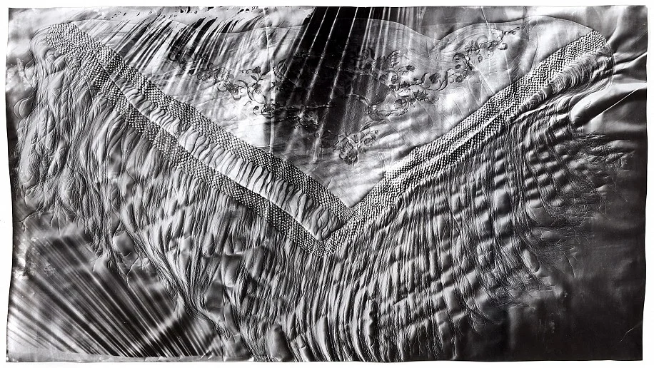 “Manton de Manilla (2),” 2017. Gelatin silver print; unique photogram with impression. Courtesy of Gitterman Gallery. © Klea McKenna