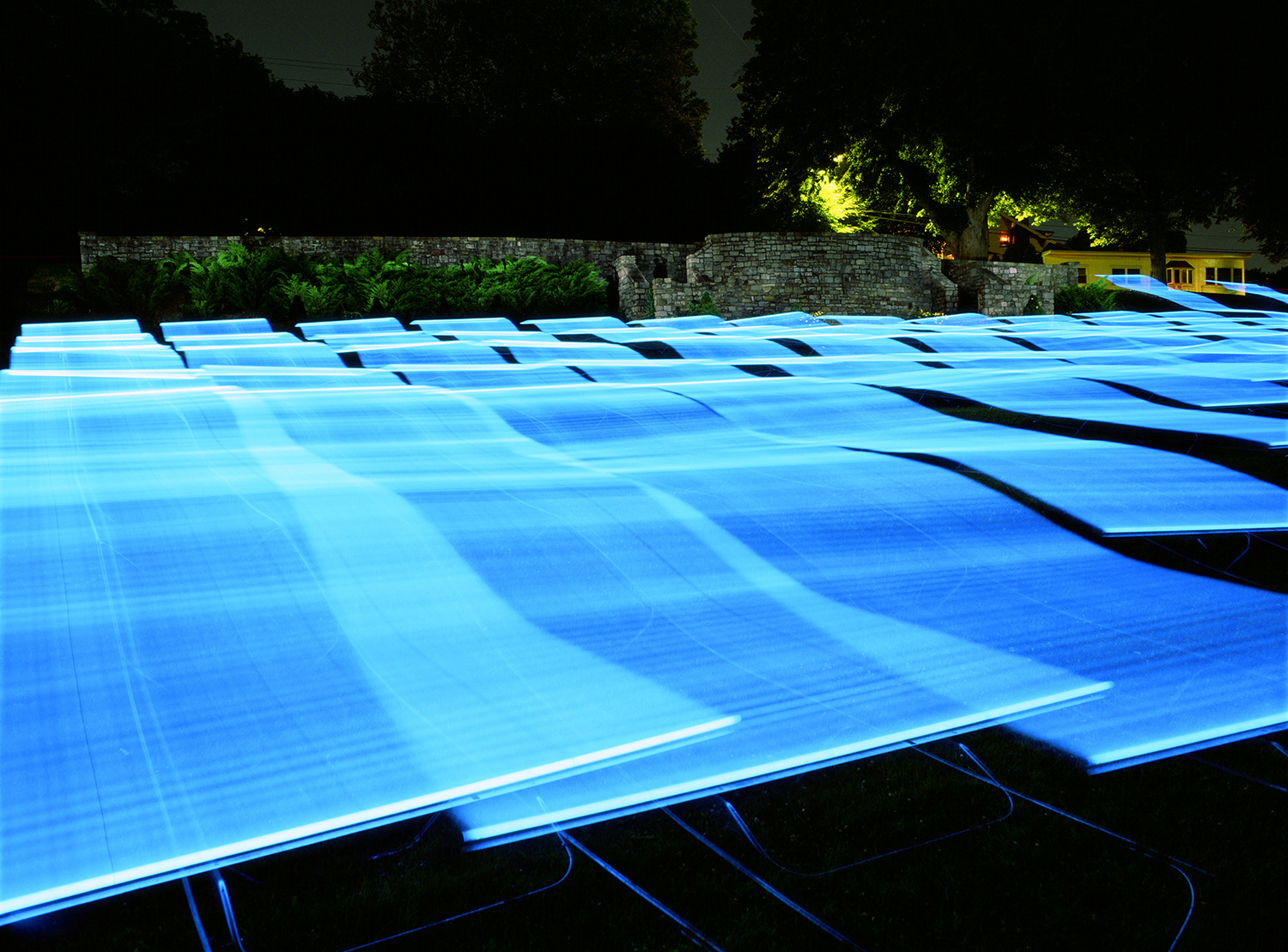“Union Terrace 7,” 2006. C print face mounted to clear Plexi with aluminum backing. Courtesy of SL Gallery. © Vicki DaSilva