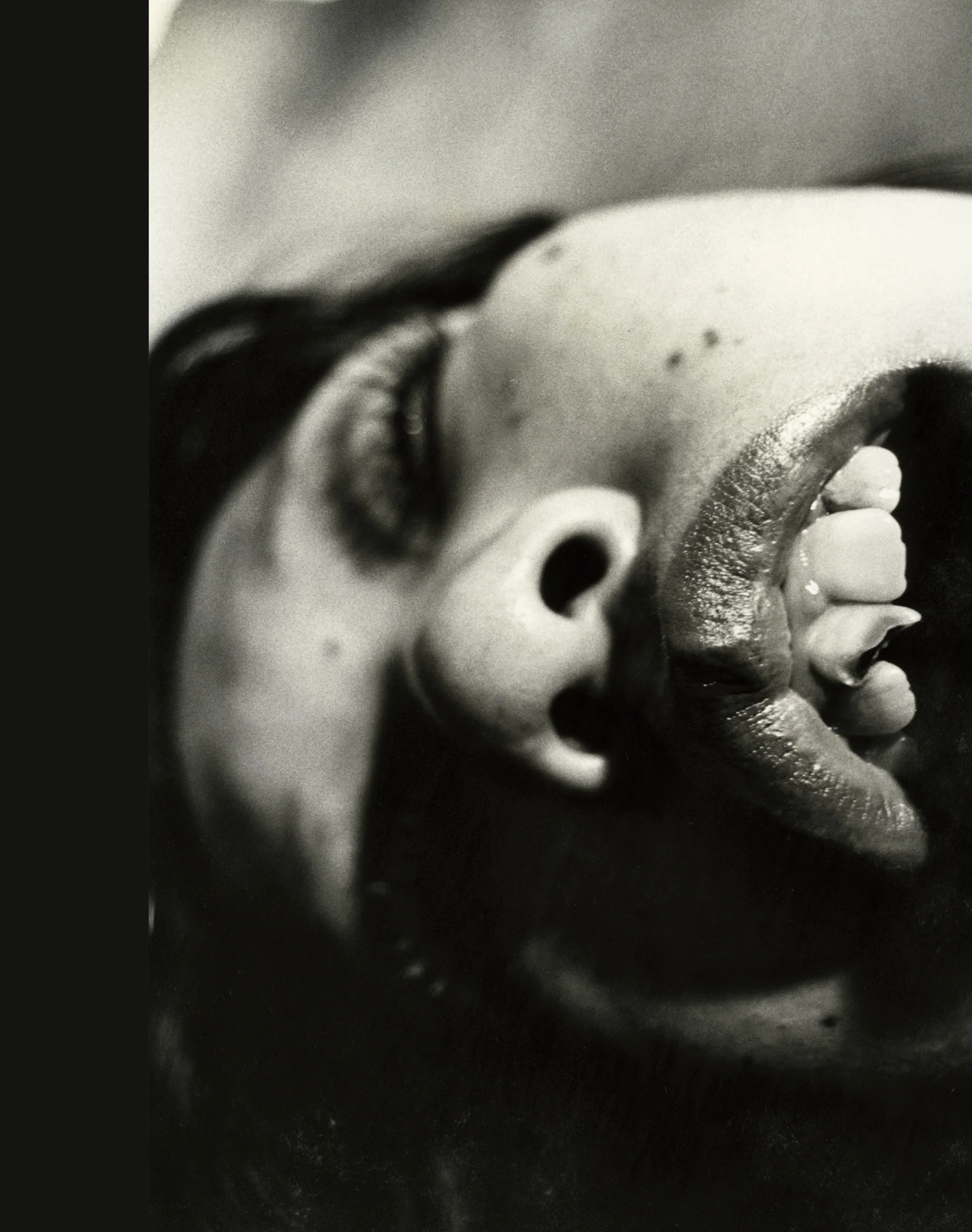 Ohne Titel, a.d.S. Theater of Love, 1965 . © Nobuyoshi Araki Courtesy Privatsammlung. Impossible Love by Araki, published by Steidl