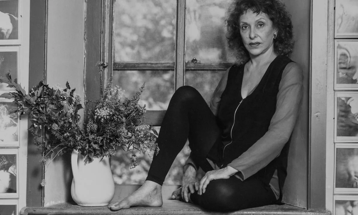 Carolee Schneeman photographed in her home in New Paltz, upstate New York, in 1996. ©Joan Barker. Courtesy of the Guardian.
