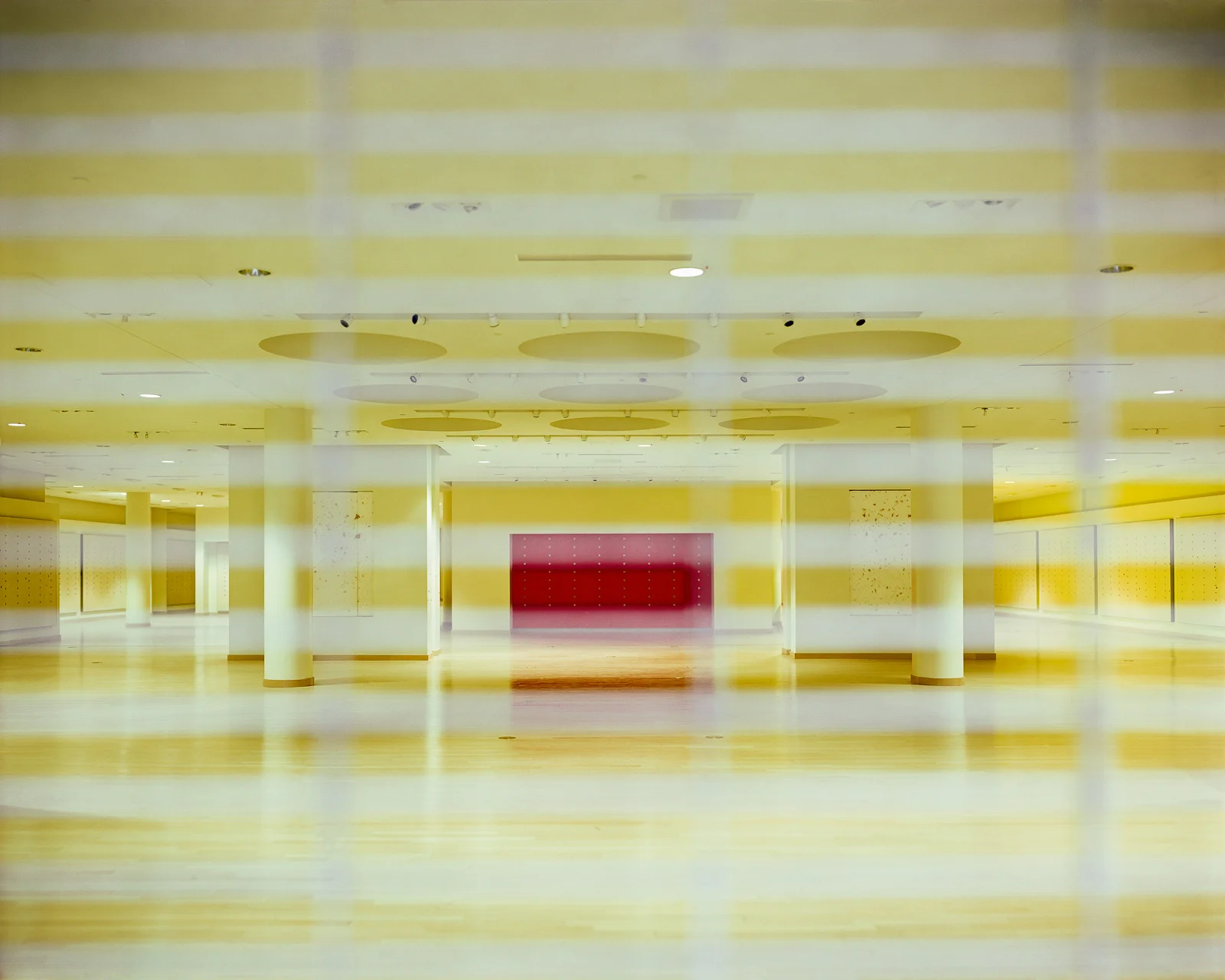Forever 21, 2009. © Brian Ulrich