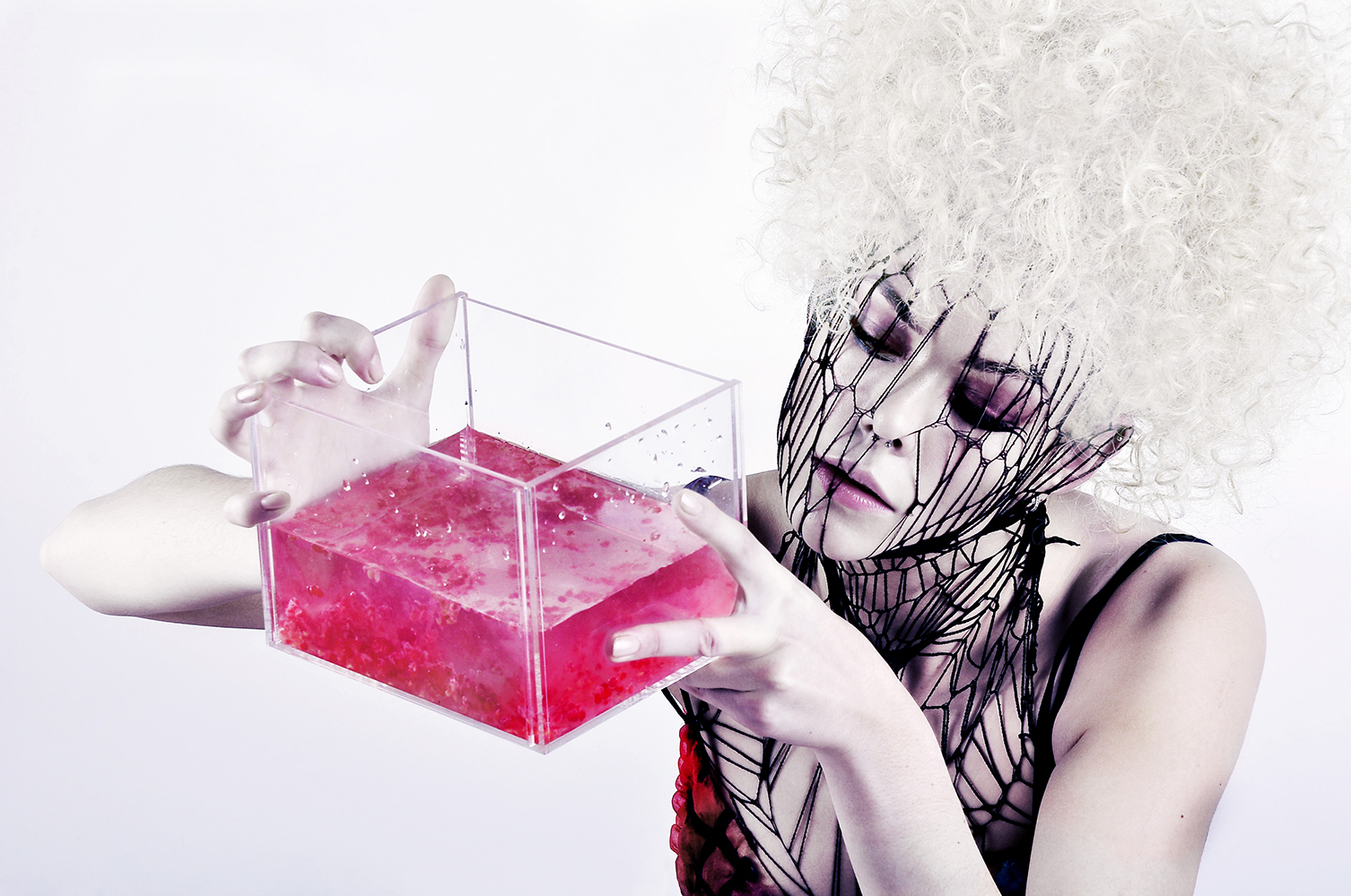 Fluid Containment © Jasmine De Silva