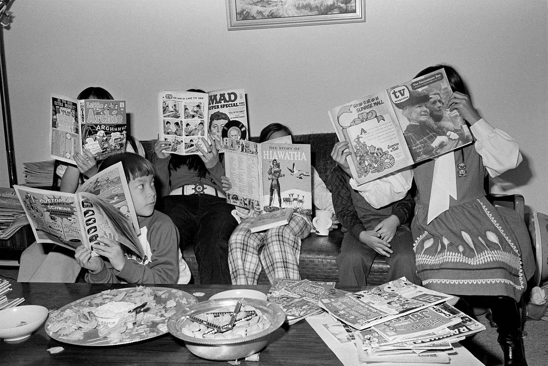 STUDY HALL, 1973 © Michael Jang