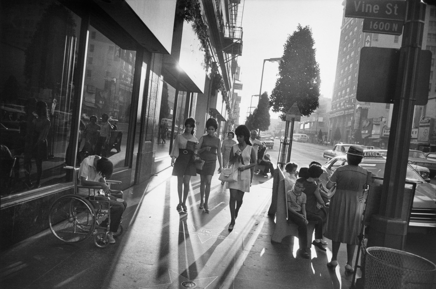  Garry Winogrand,  Los Angeles,  1969printed 1970s. Courtesy of the Pilara Family Foundation Collection and Sotheby’s.&nbsp; 