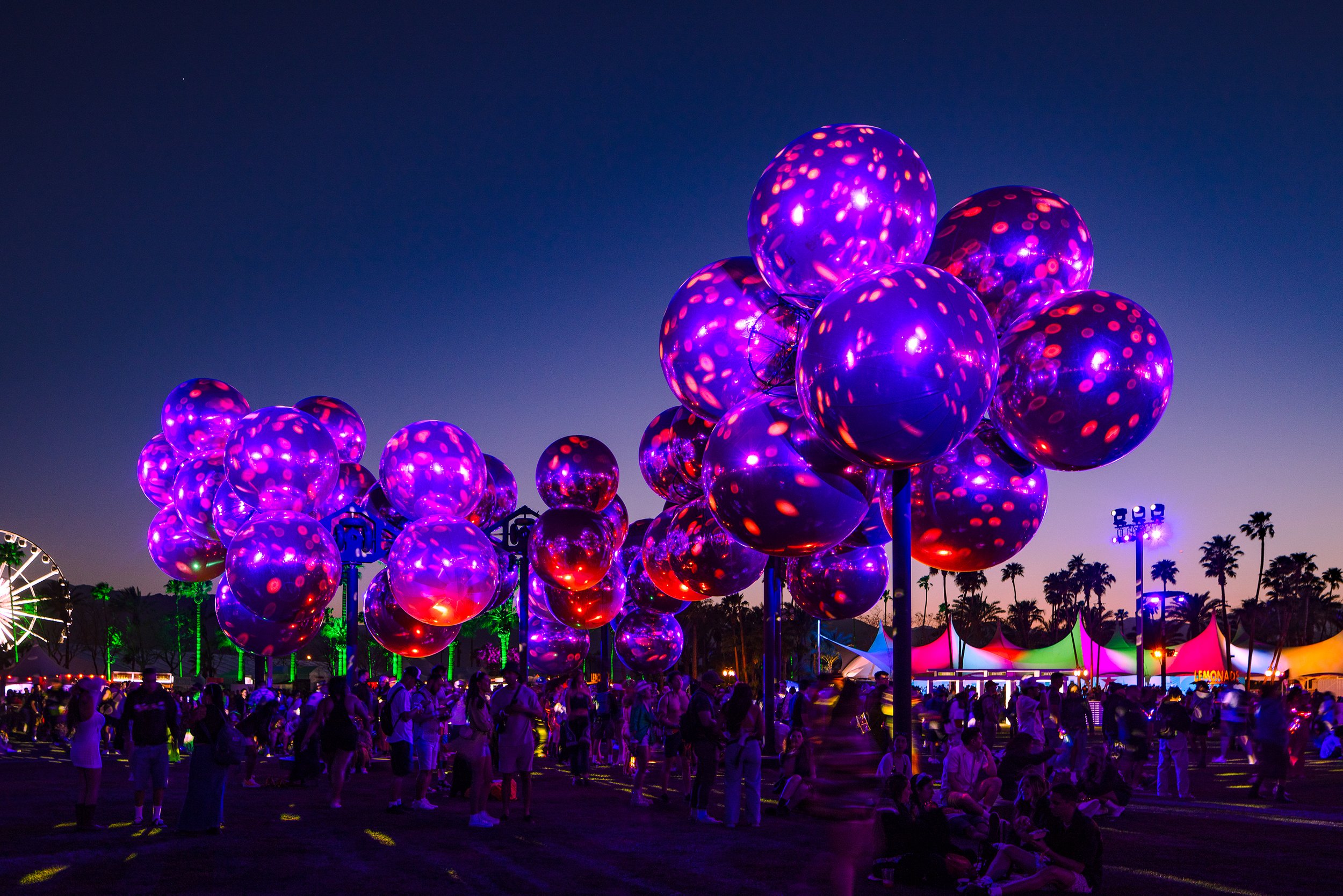 ​​Coachella Valley Music and Arts Festival 2023 installation view of Vincent Leroy, Molecular Cloud, photo by Lance Gerber, courtesy Coachella (5).jpg