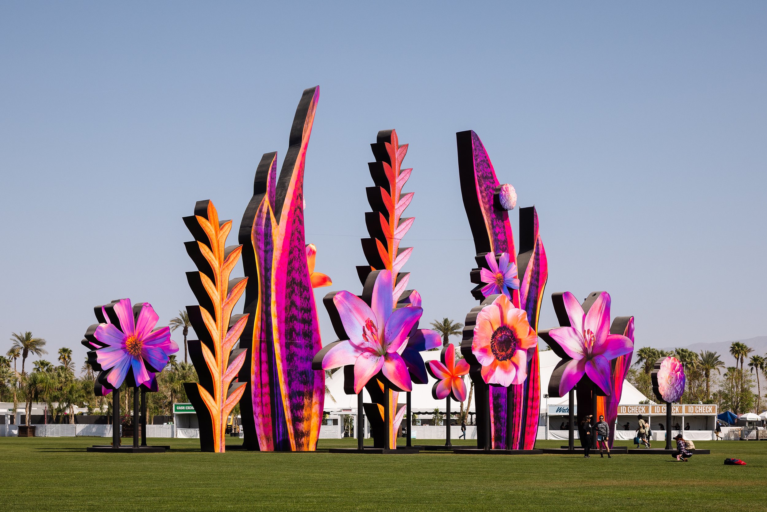 ​​Coachella Valley Music and Arts Festival 2023 installation view of Maggie West, Eden, photo by Lance Gerber, courtesy Coachella (1).jpg