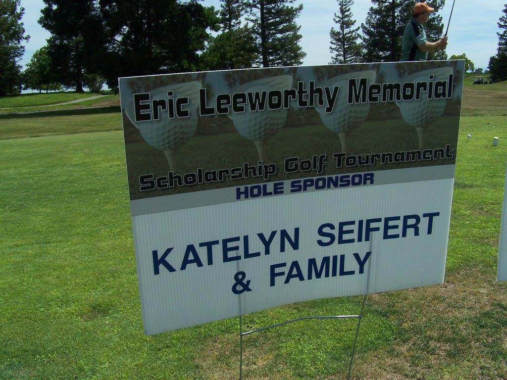 Katelyn Seifert and Family Hole Sponsor.jpg