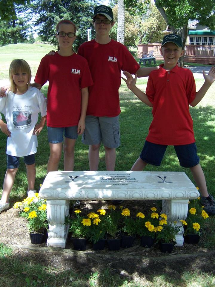 Bench, flowers and Kids.jpg