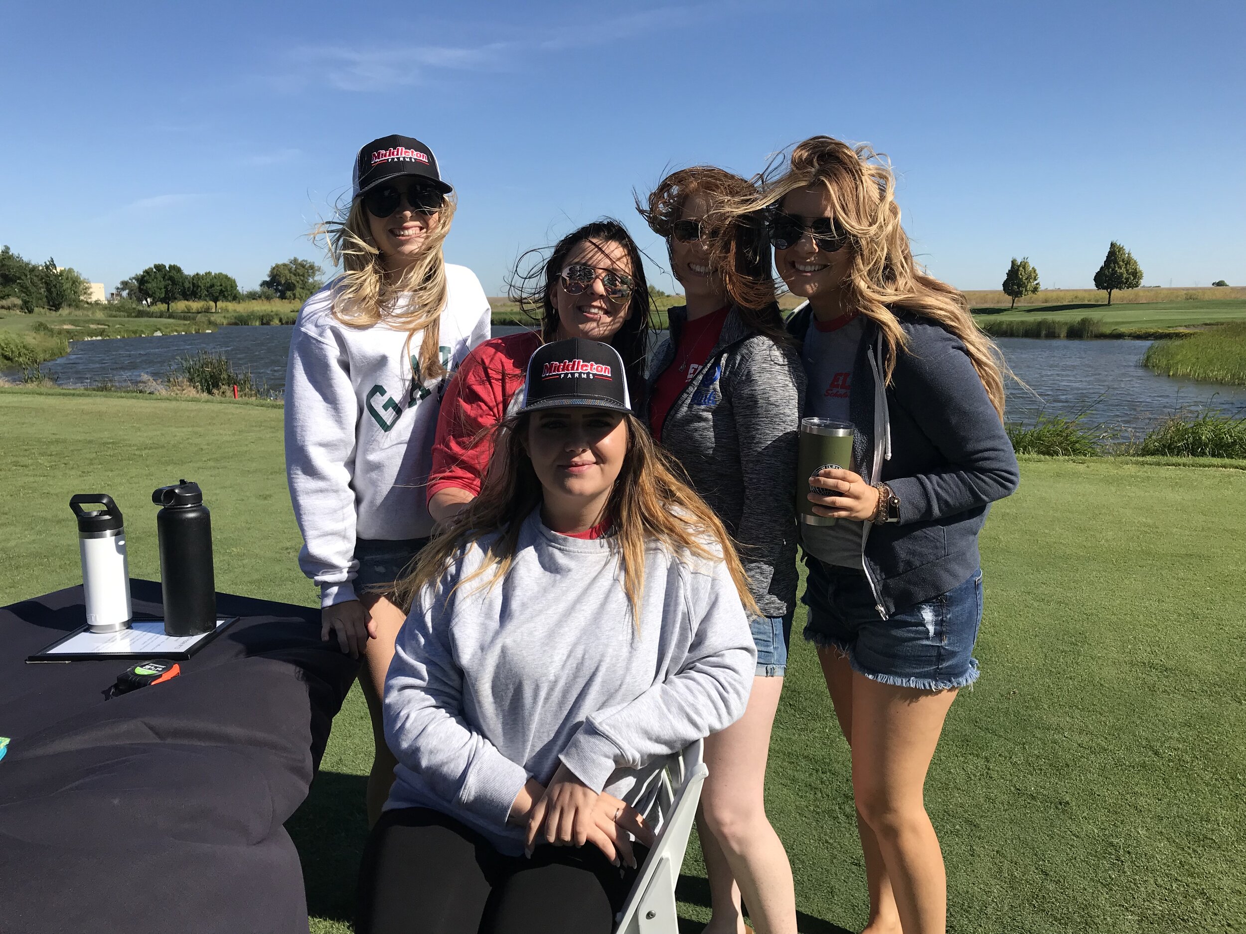 Girls on Hole 13.JPG