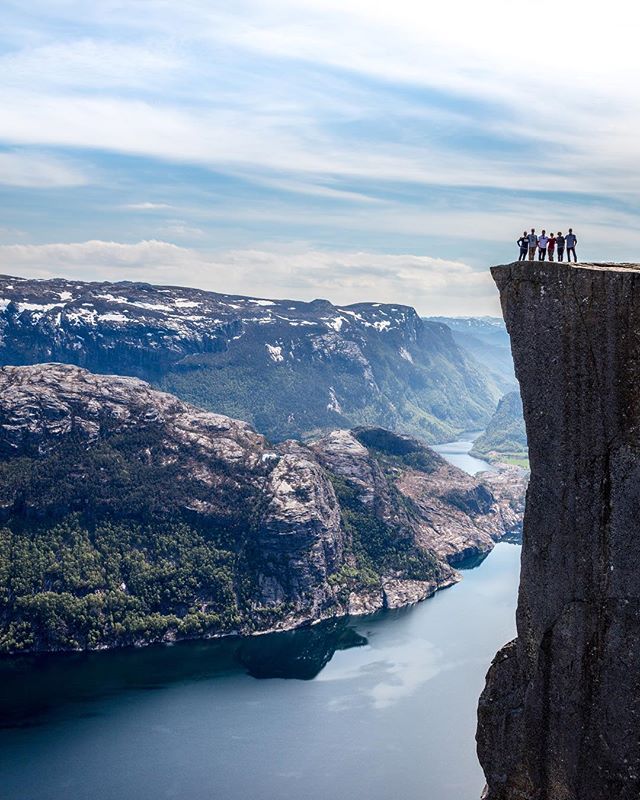 The climb is sooo worth it. Fueled by laughter, family banter, and soggy sandwiches 😜
&mdash;
Preikestolen (Pulpit Rock) in the Norwegian Fjords was UNREAL. But I couldn&rsquo;t get any closer to that ledge...😨
&mdash;
#travelnorway #sportnutrition