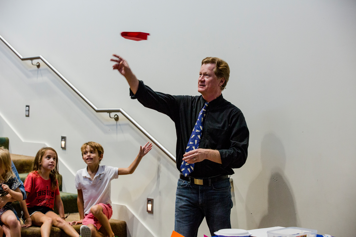 2017-Paper-Airplane-0152.jpg