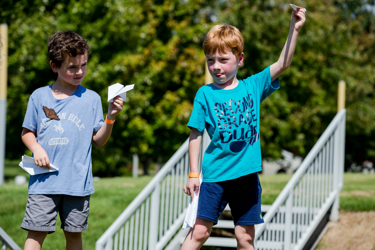 2017-Paper-Airplane-0878.jpg