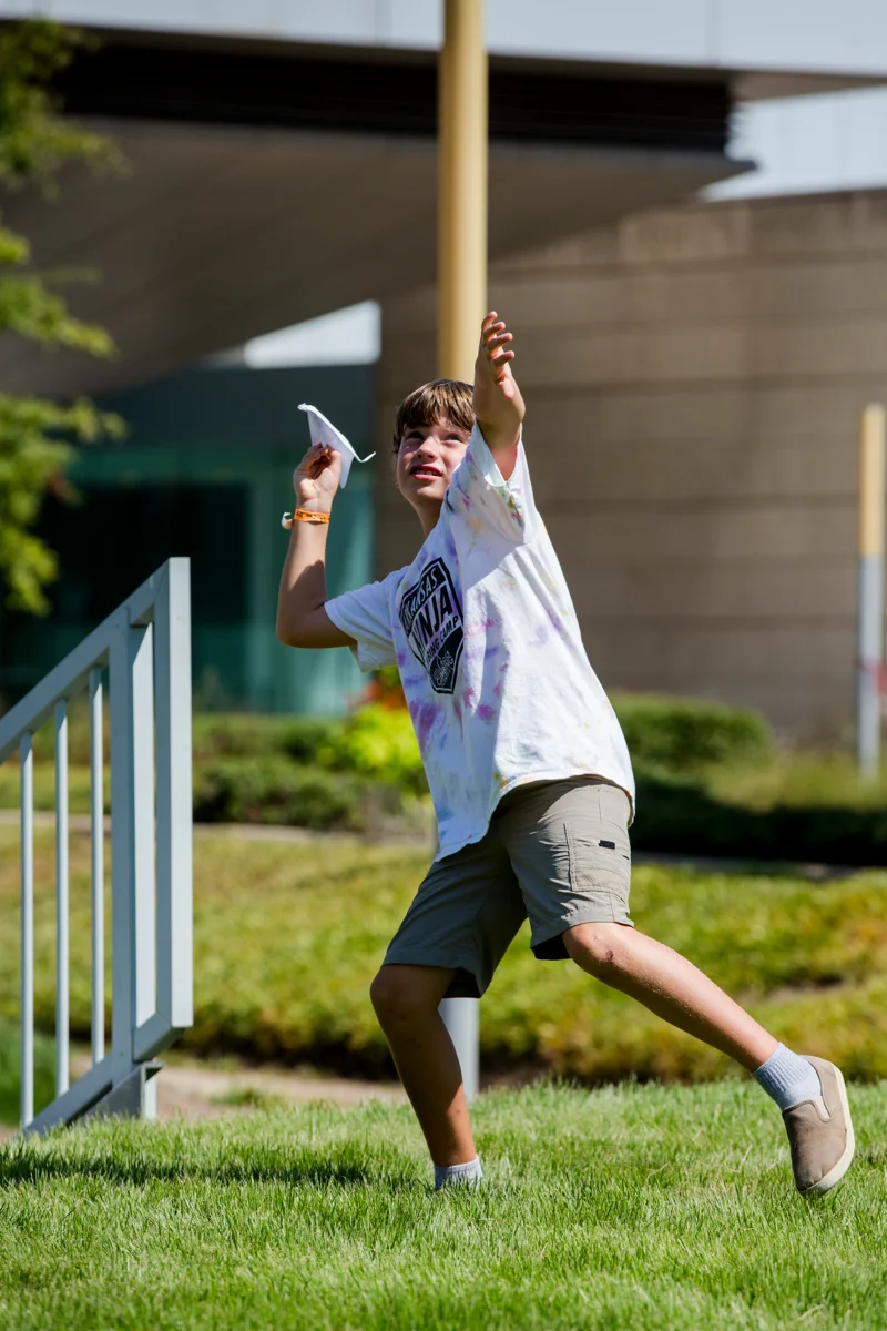 2017-Paper-Airplane-0961.jpg