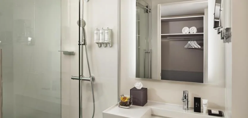 1303_Guest Bathroom-1.jpg