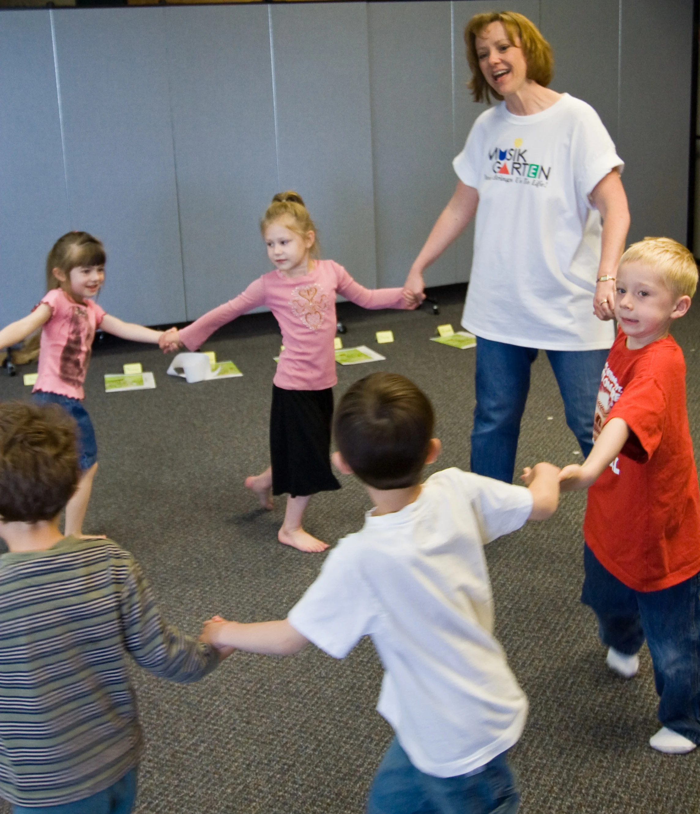 Music Makers: At Home in the World (Pre-PIANO 1, Ages 4 & 5 Years)