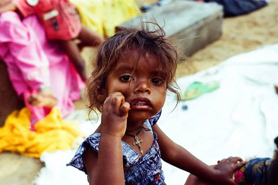 According to the World Health Organisation, it is estimated that 98,000 people in India die from diarrhea each year. The lack of adequate sanitation , nutrition and safe water has significant negative health impacts.
