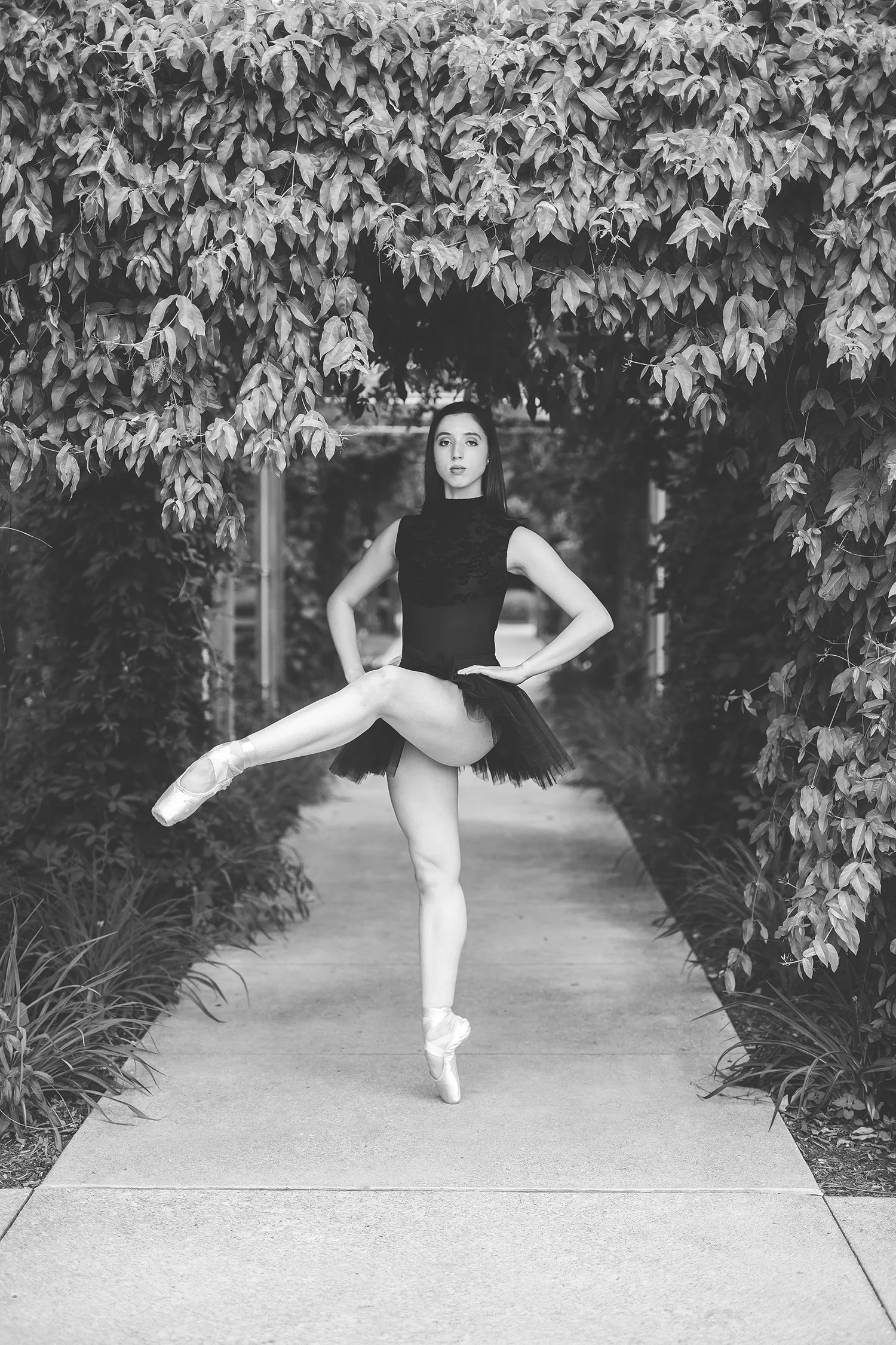 Ava B&W (17 of 25).jpg