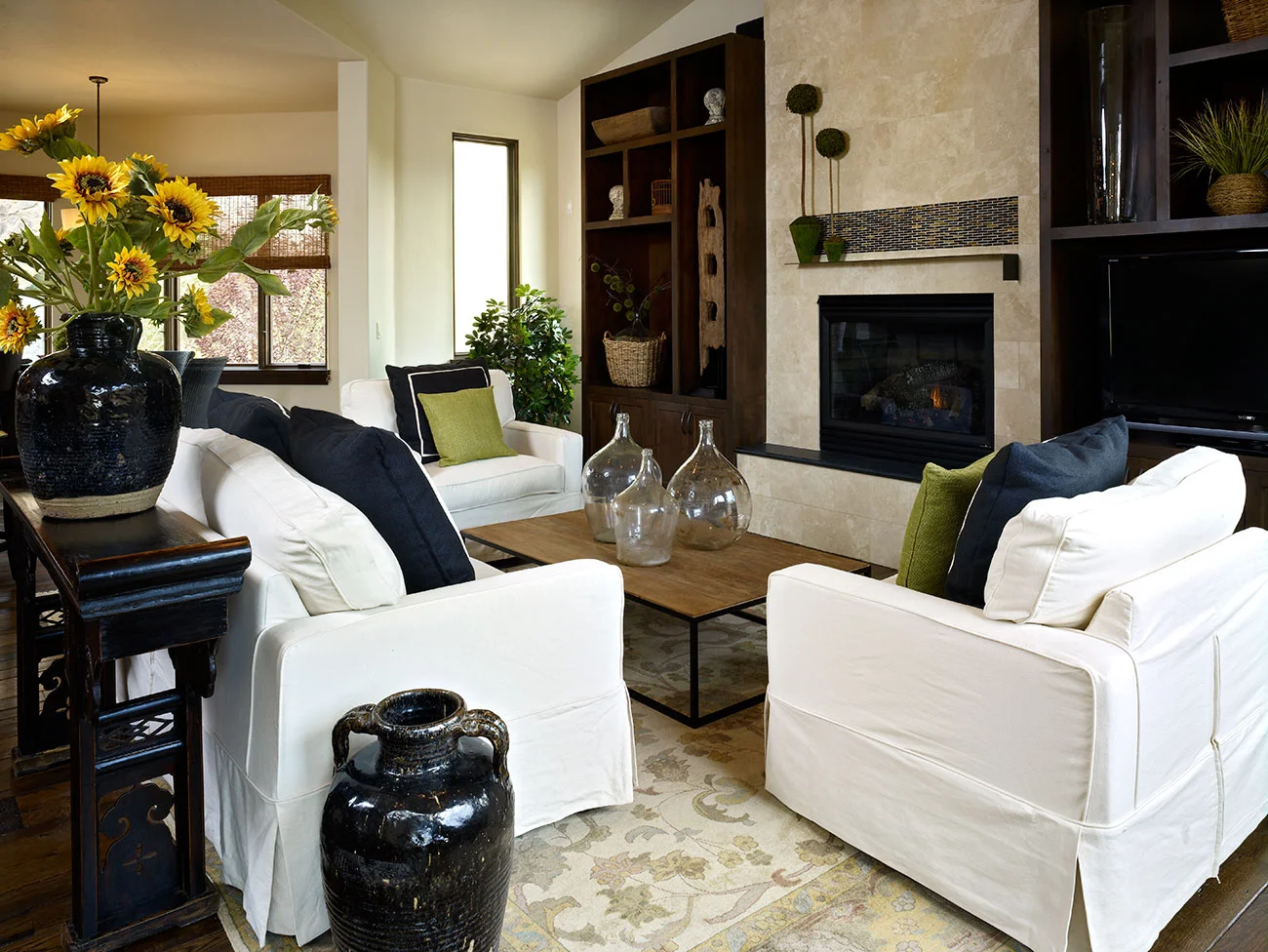 TV-Parade-family-room-B.jpg