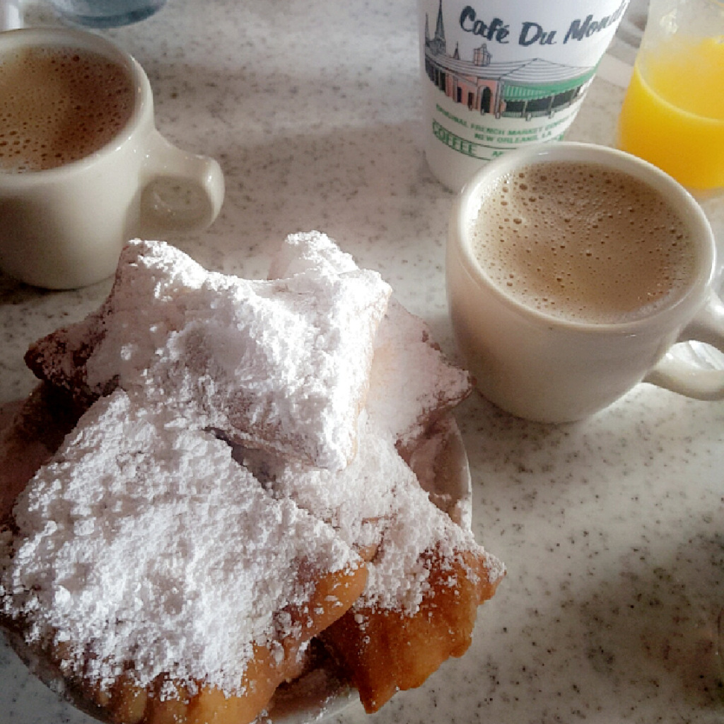 Cafe Du Monde (New Orleans, LA)