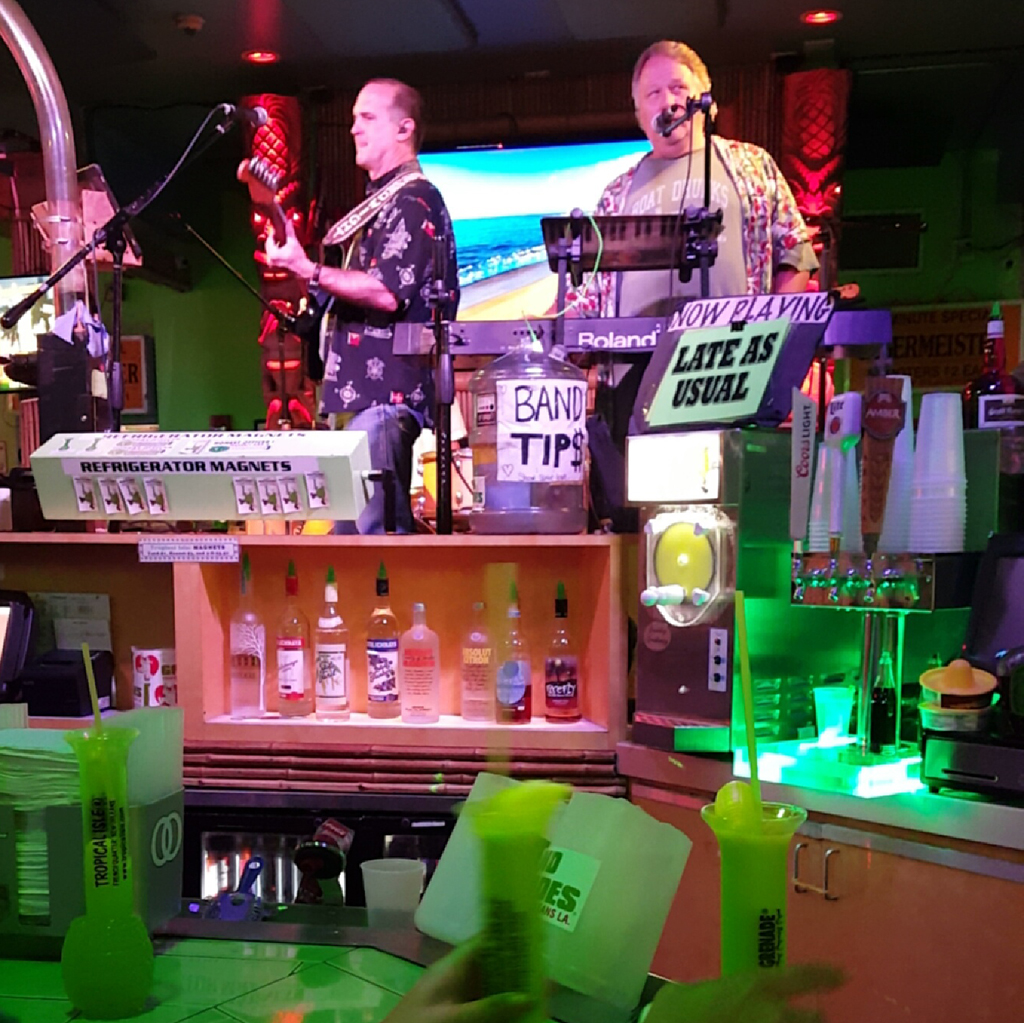  Live music at  Tropical Isle  