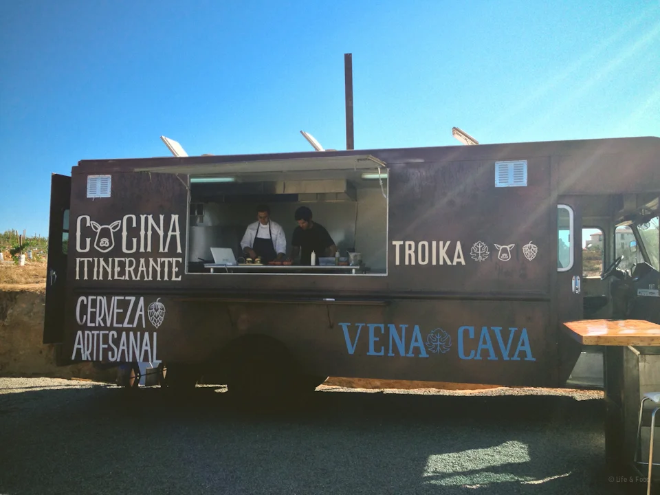 Valle de Guadalupe: La Escuelita and Troika