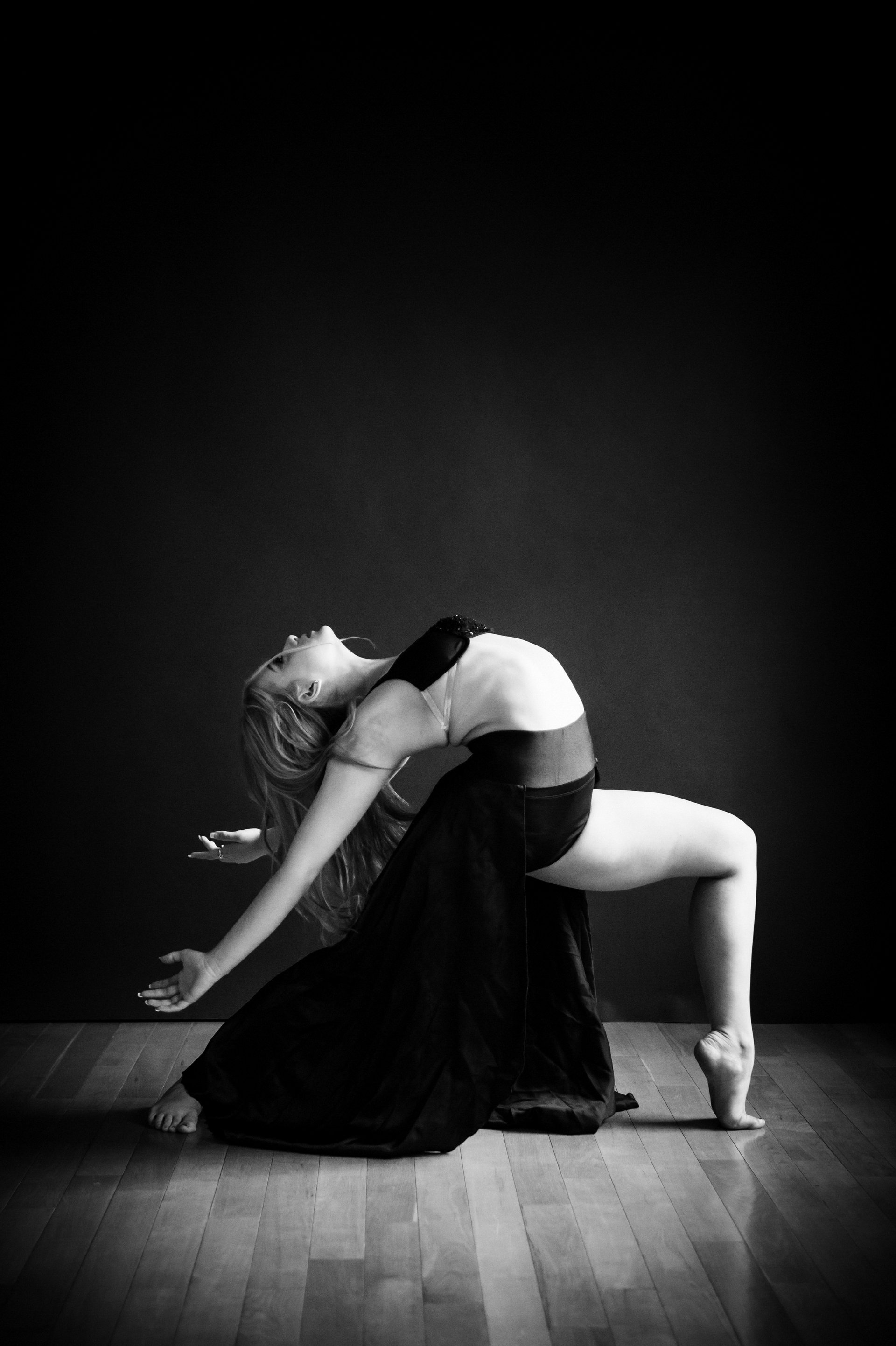 nEO_IMG_Xing Photography Soul of Dance - Haley-16-BW.jpg