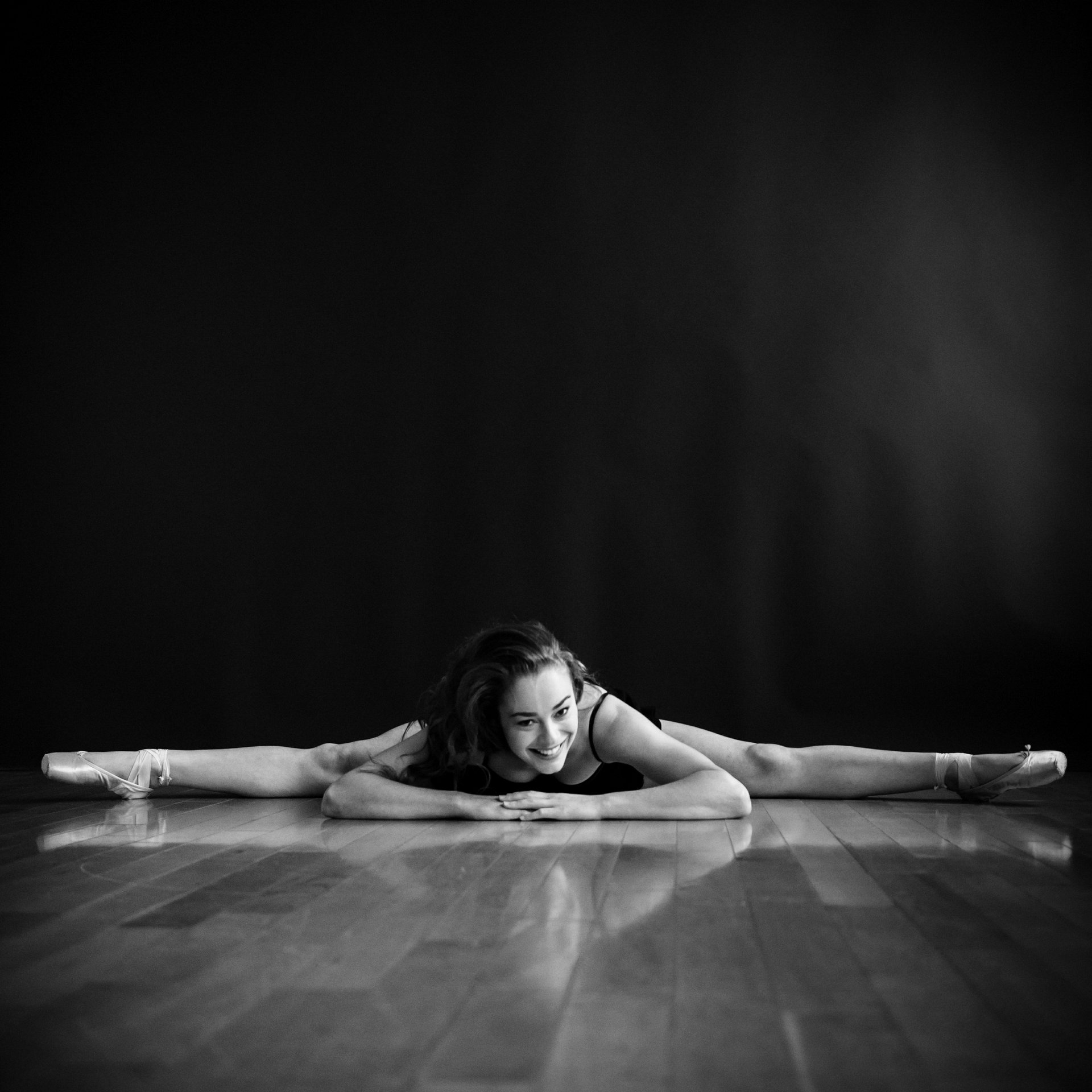 nEO_IMG_Marissa Dance-11-BW.jpg