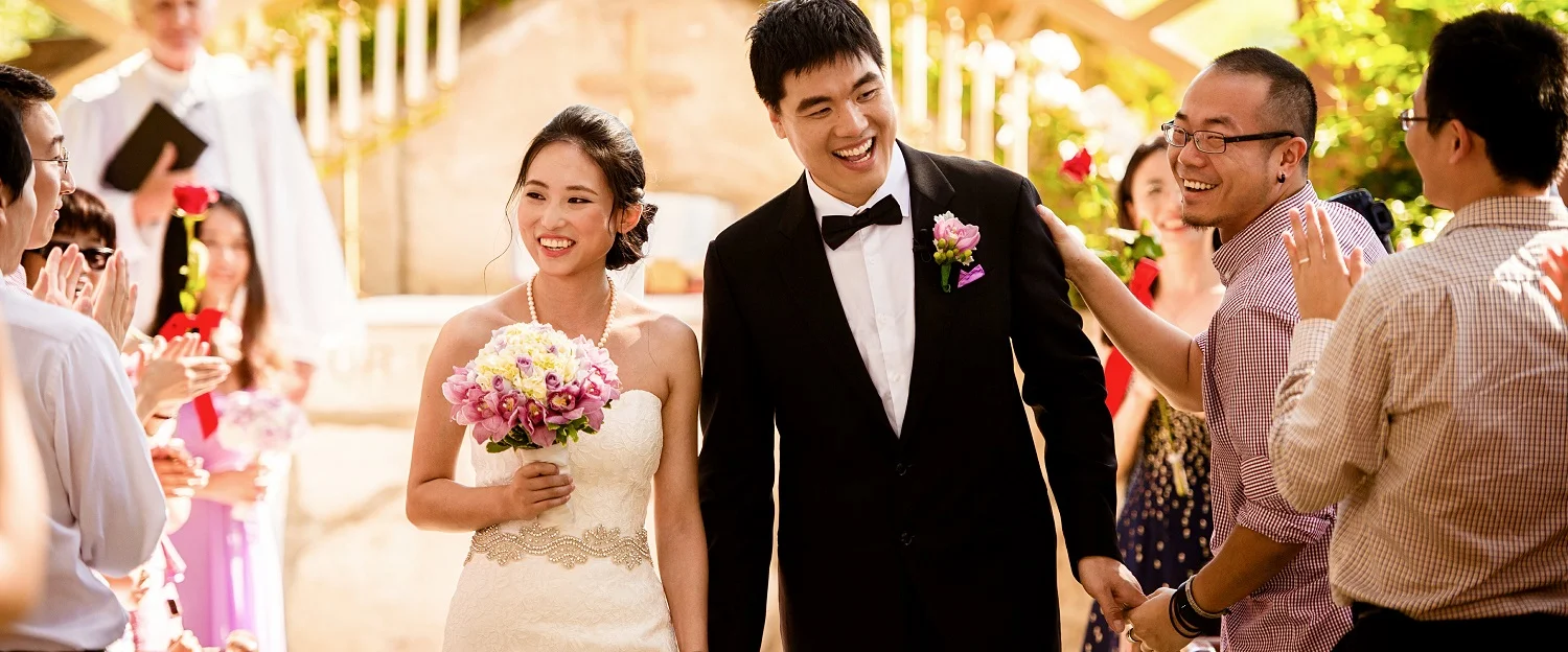 Wayfaeres Chaple Wedding by 洛杉矶婚礼婚纱摄影师Tommy Xing 玻璃教堂婚礼.jpg