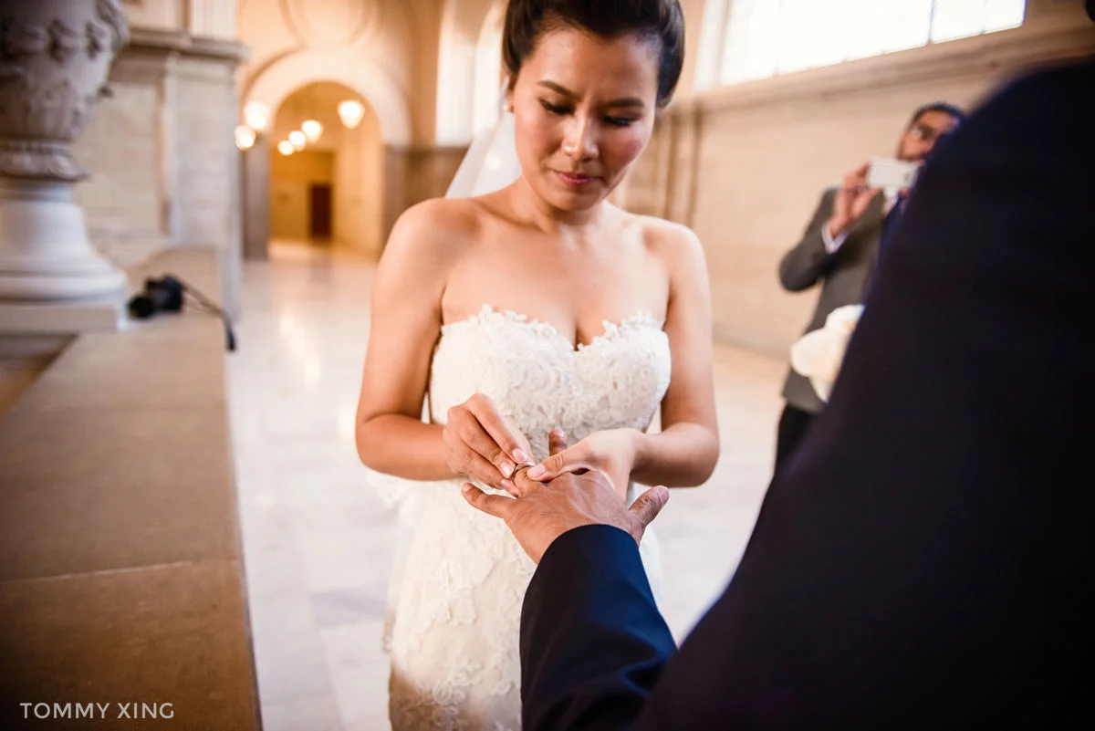 San Francisco City Hall Wedding - 旧金山市政厅婚礼领证仪式 - Tommy Xing