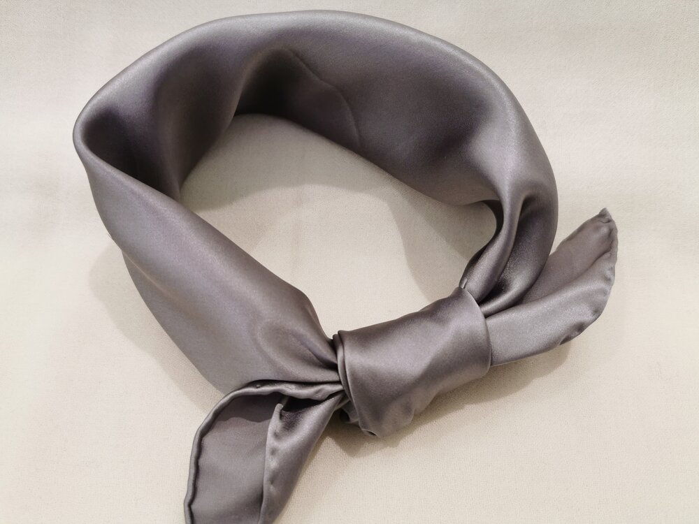 100% Silk Plain Square 21x21 - Grey — Perfect Match - Scarves, Fashion  Accessories