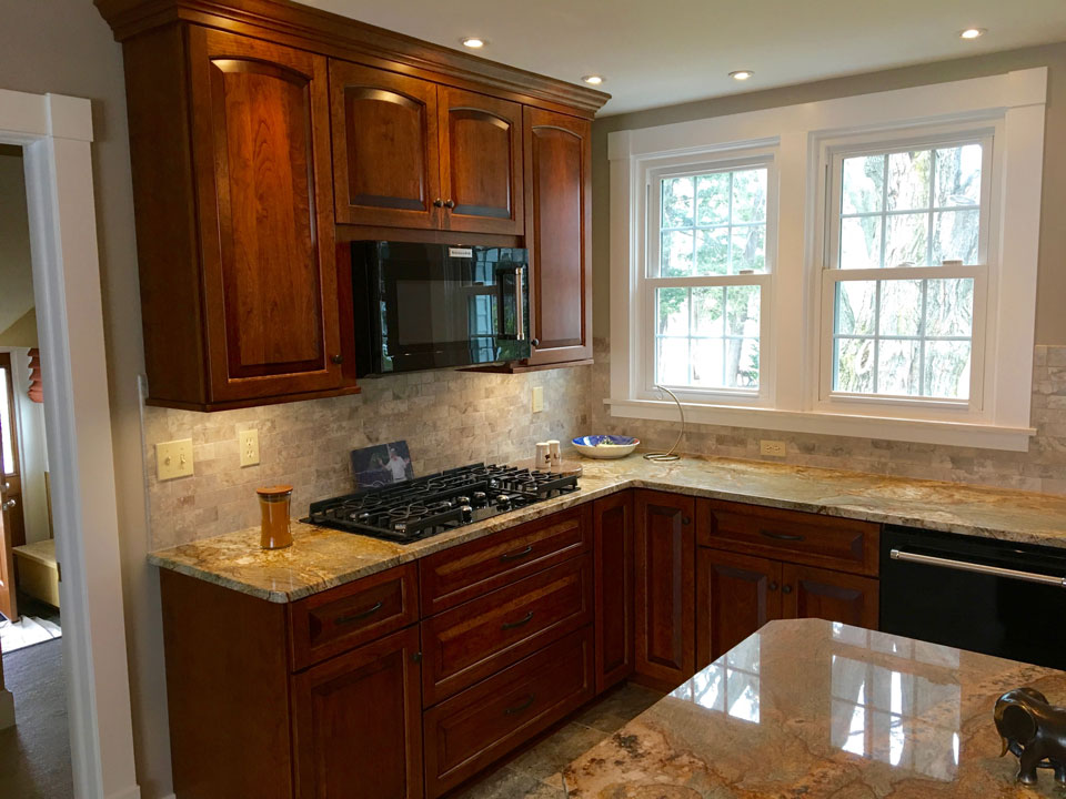 cabinets-rc-construction-tile-backsplash.jpg