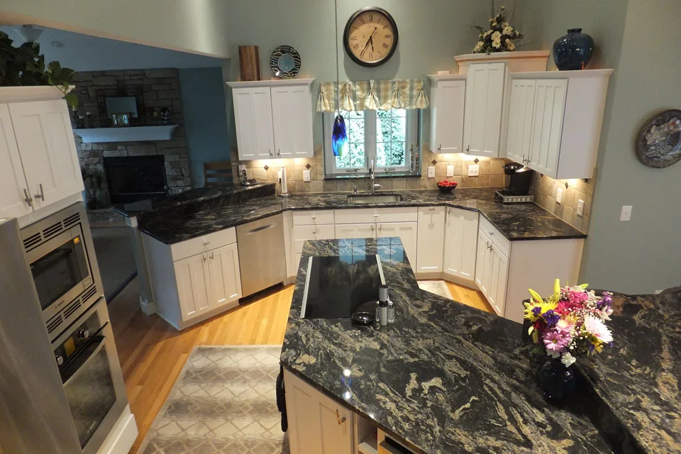 mentor-ohio-marble-kitchen.jpg