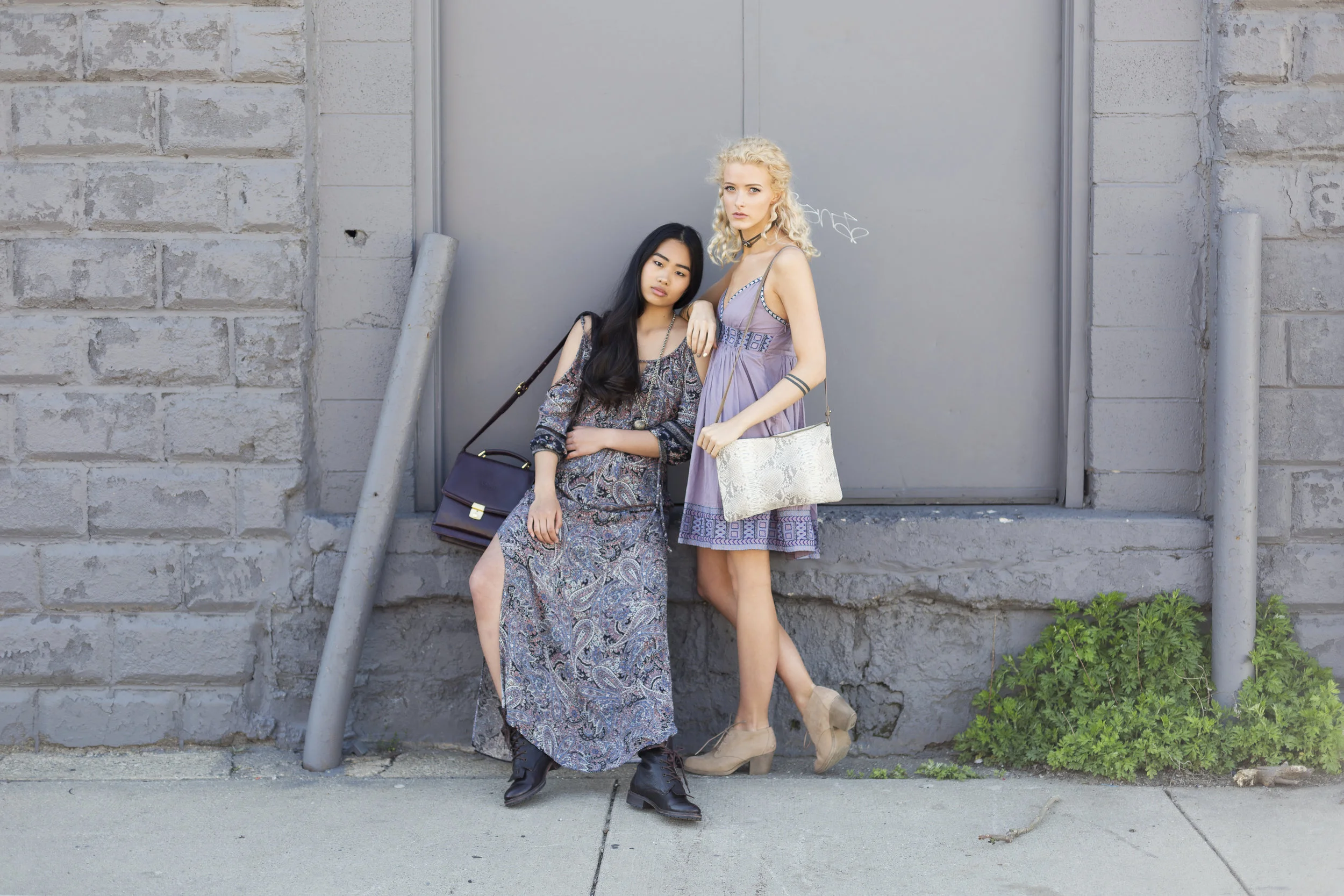 Summer is all about window shopping with your bffand petting all the dogs