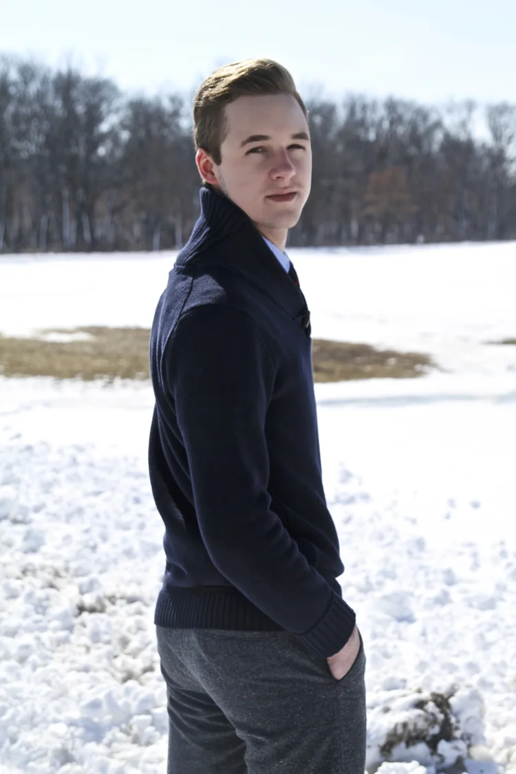 NAVY SWEATER WITH JOGGERS